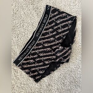 Victoria's Secret boy shorts size small